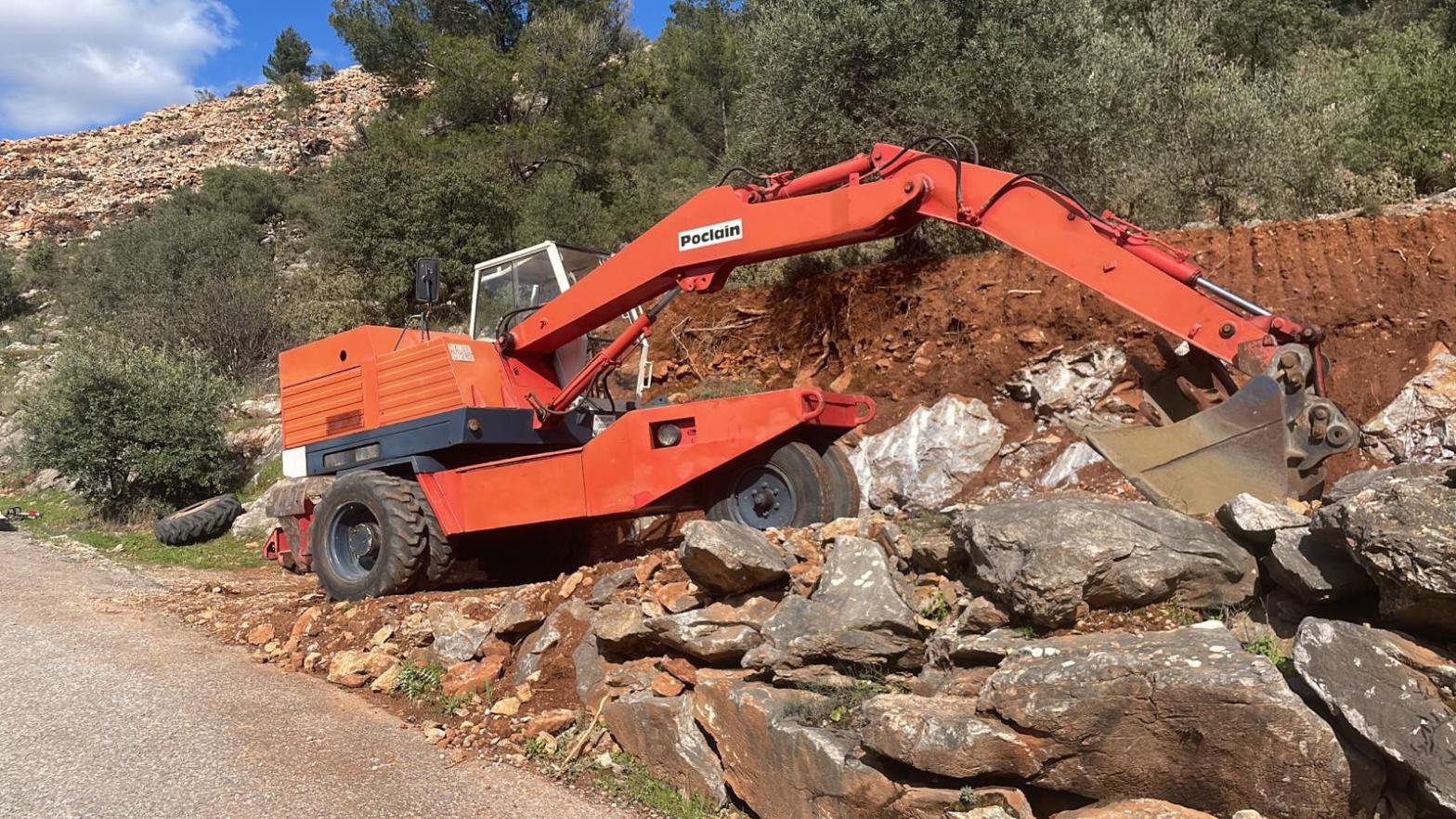 excavadora excavator marbella benahavis